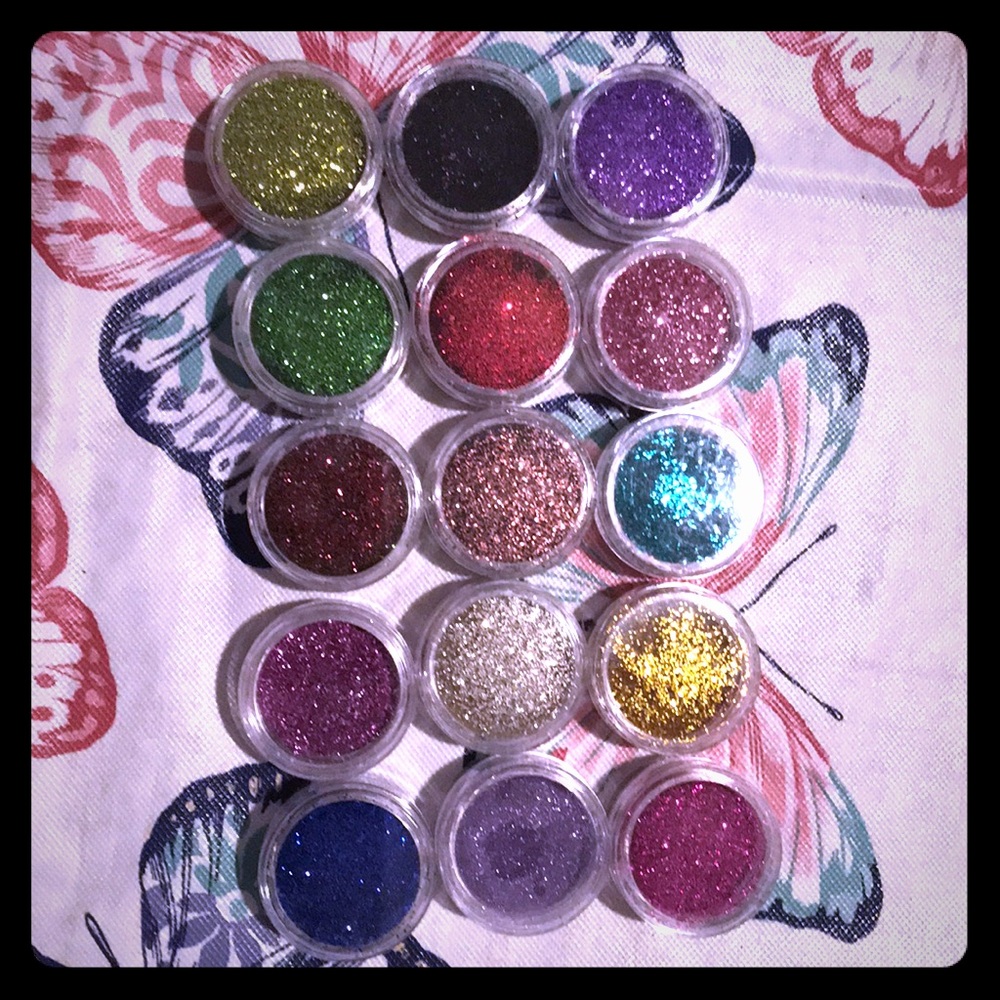 NWT Glitter Shadow ✨